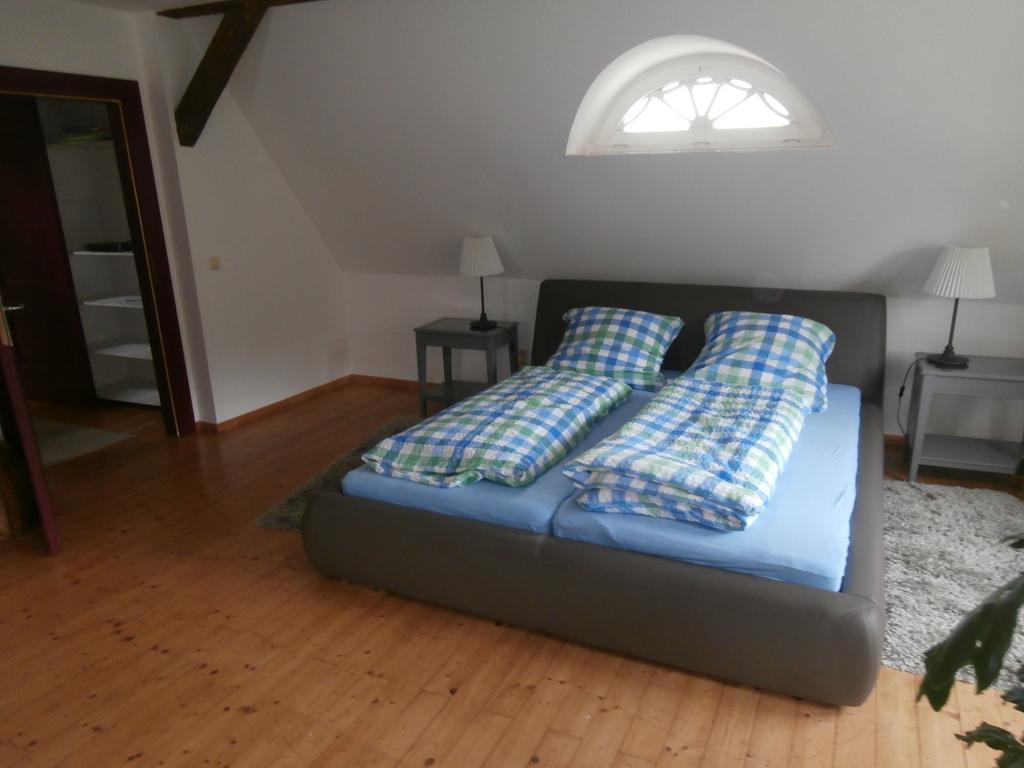 Ferienwohnung Saaleblick Halle  Buitenkant foto