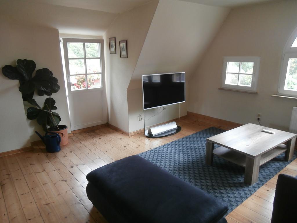 Ferienwohnung Saaleblick Halle  Buitenkant foto
