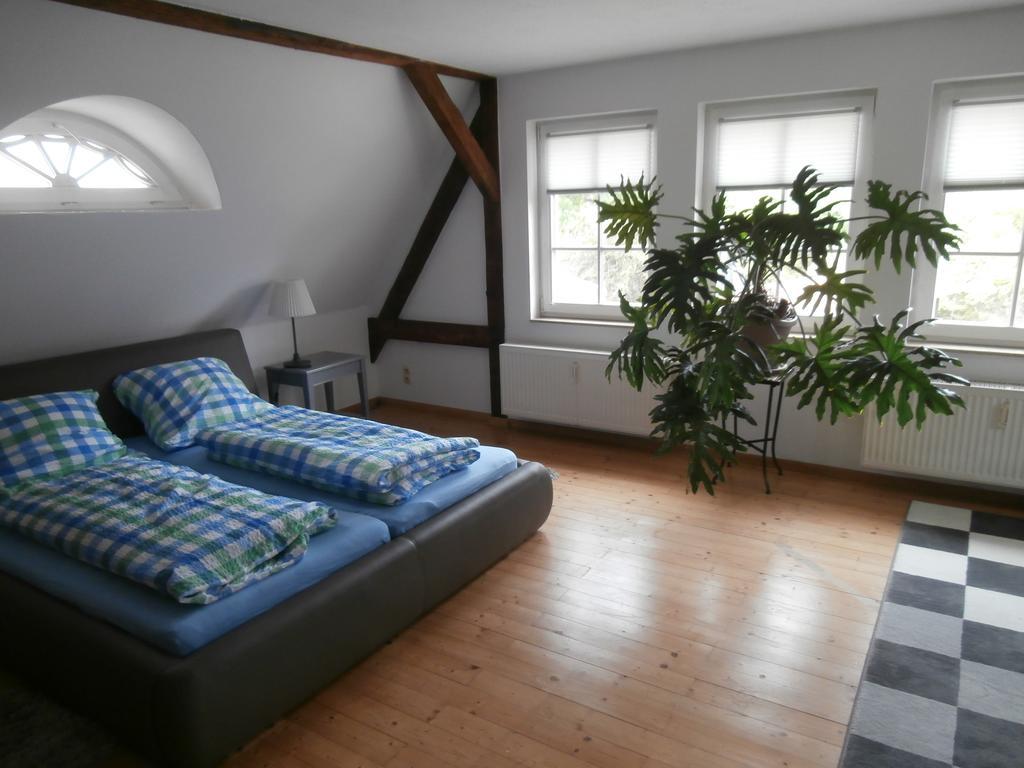 Ferienwohnung Saaleblick Halle  Buitenkant foto